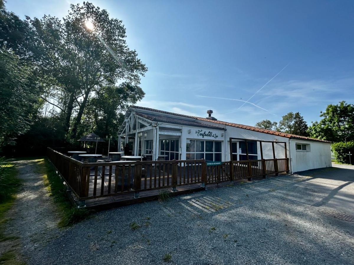 Les Cabanes Du Lac Vandré Zewnętrze zdjęcie